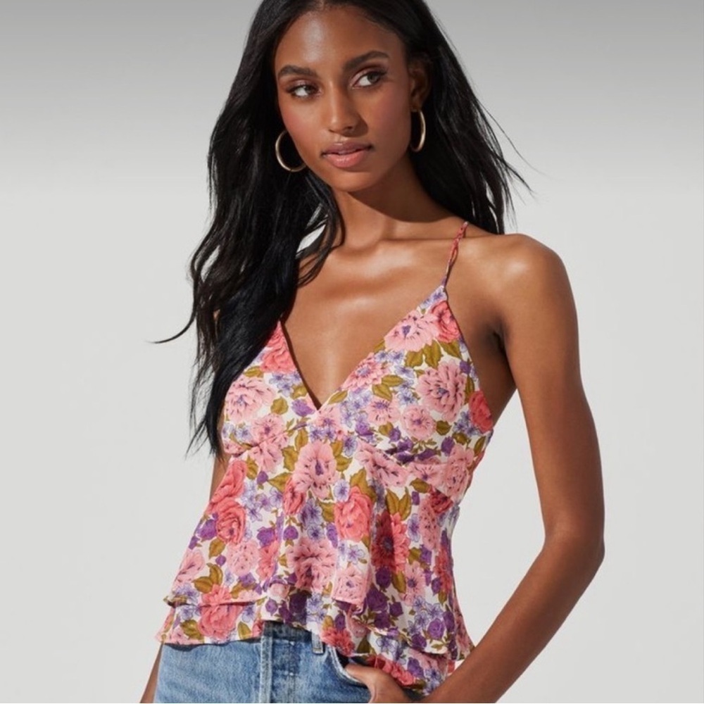 ASTR The Label Floral Tiered Strappy Cami top babydoll Pink coral Size XS summer